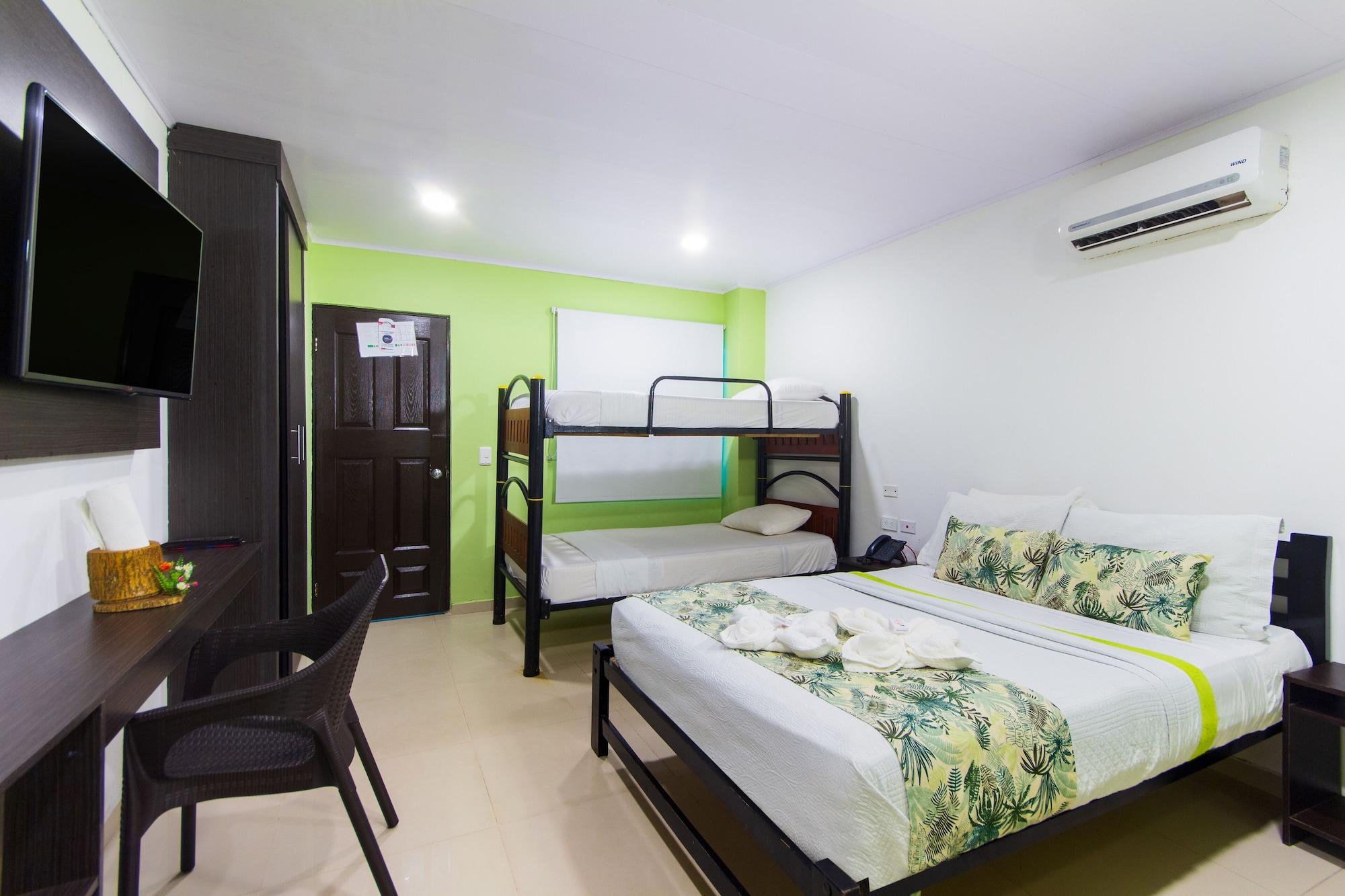 Hotel Marina Suites Cartagena Esterno foto