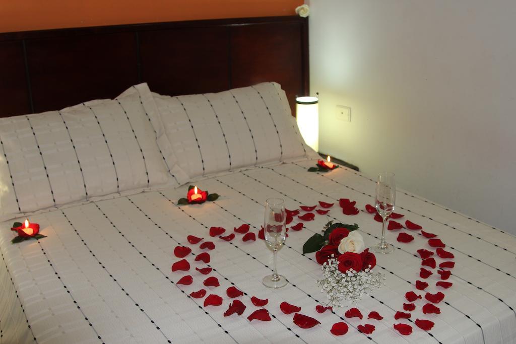 Hotel Marina Suites Cartagena Esterno foto