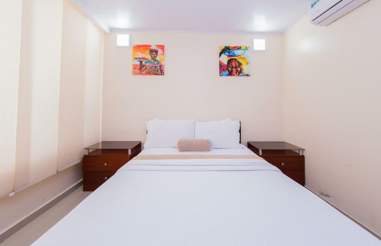 Hotel Marina Suites Cartagena Esterno foto