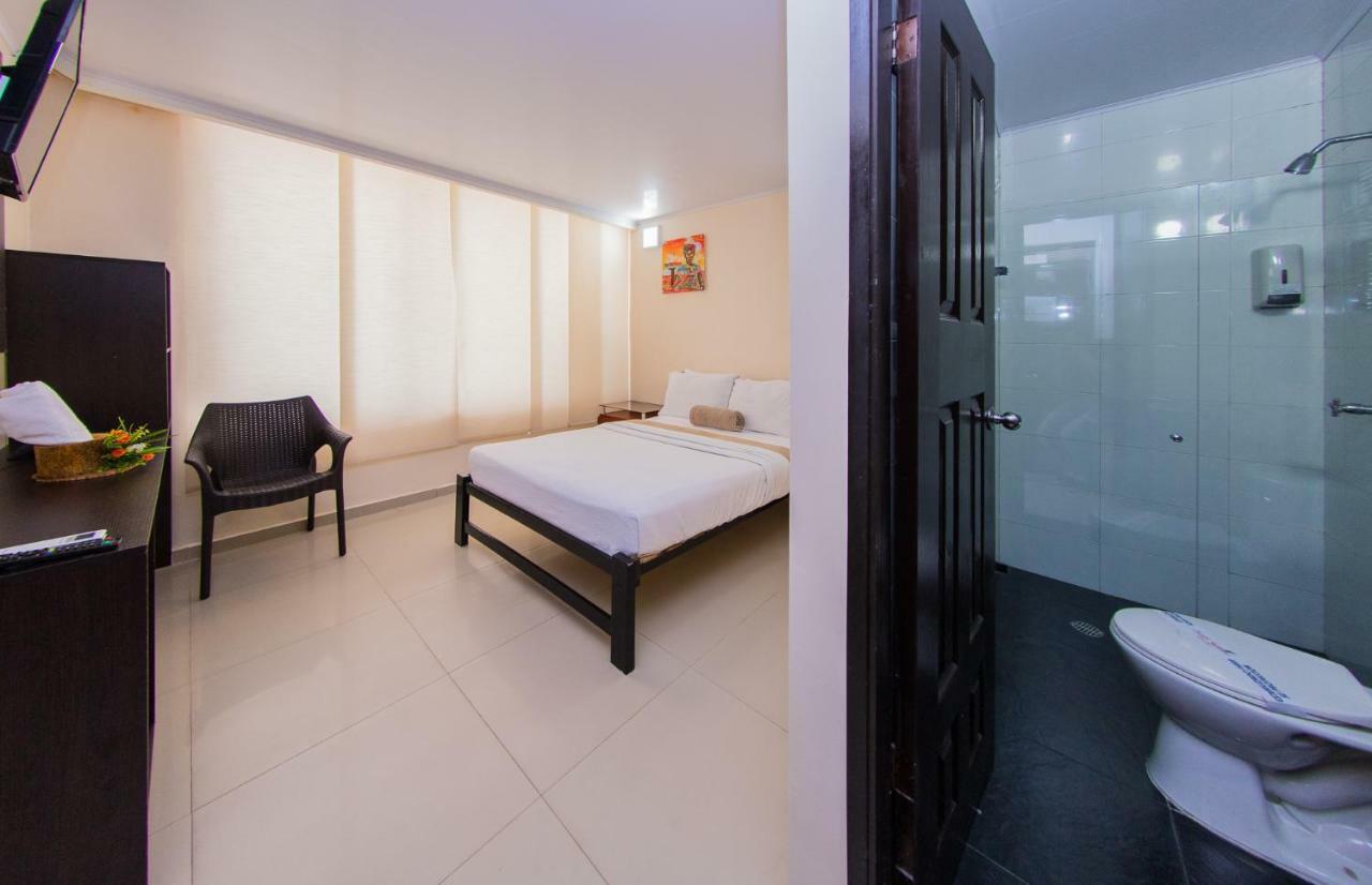 Hotel Marina Suites Cartagena Esterno foto